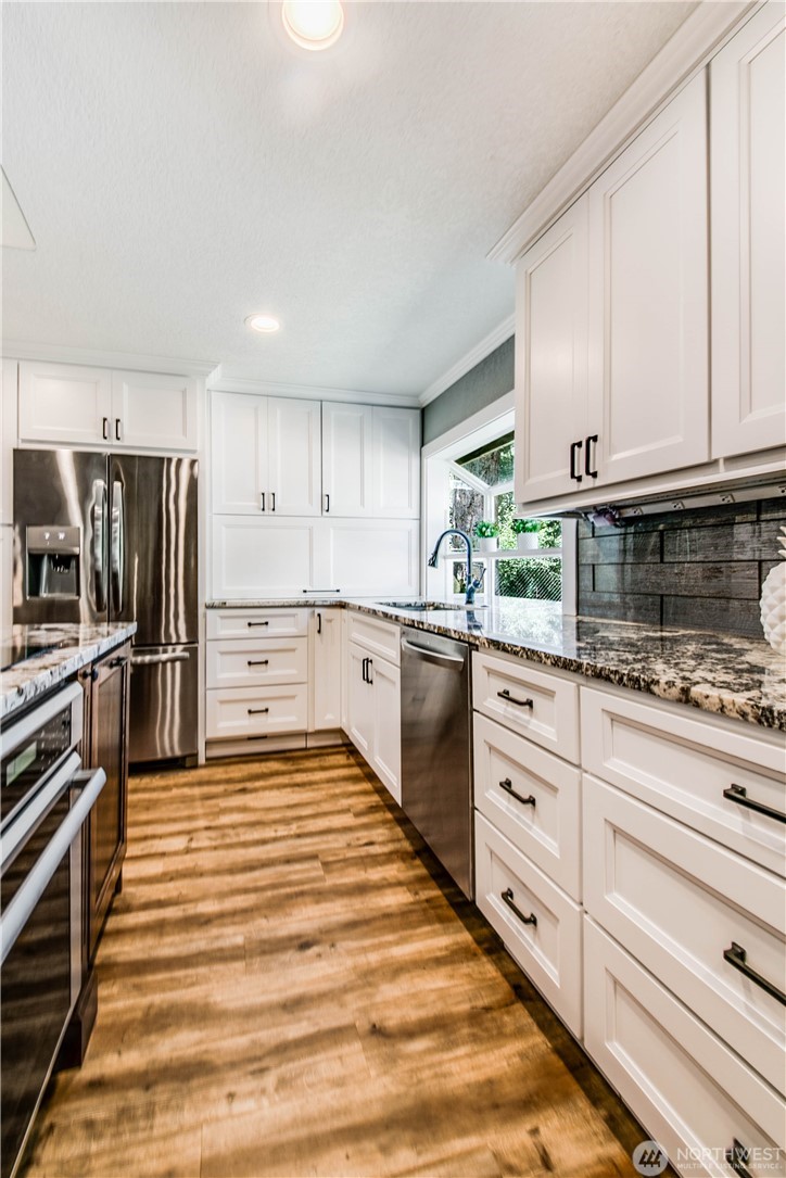 Chouse Bathroom Cabinetry